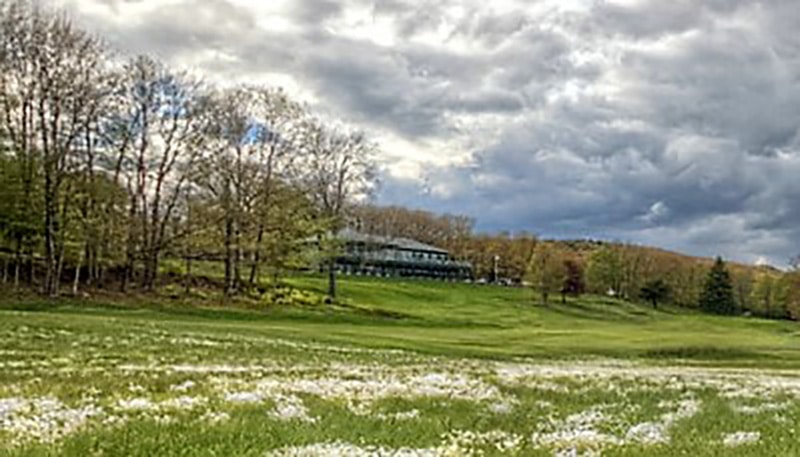 Kebo Valley Golf clubhouse in the spring 800 KeboValley
